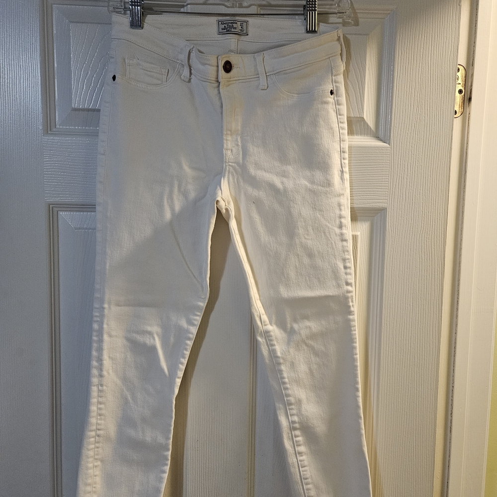 Abercrombie & Fitch Cream Ankle Pants